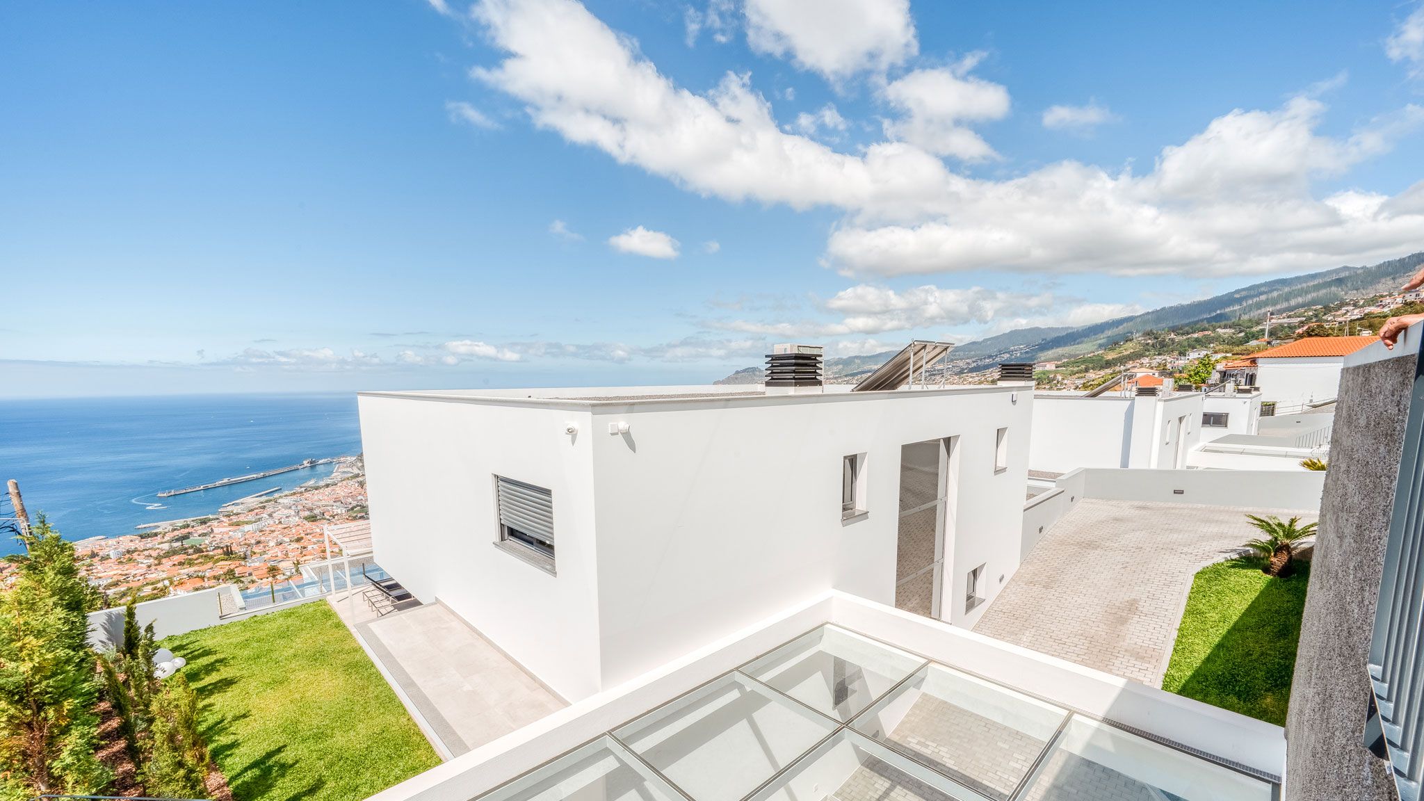 M543 View over the houses