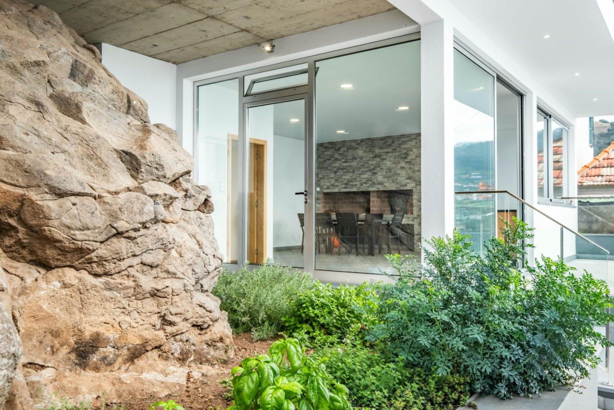 M764 Outdoor Kitchen