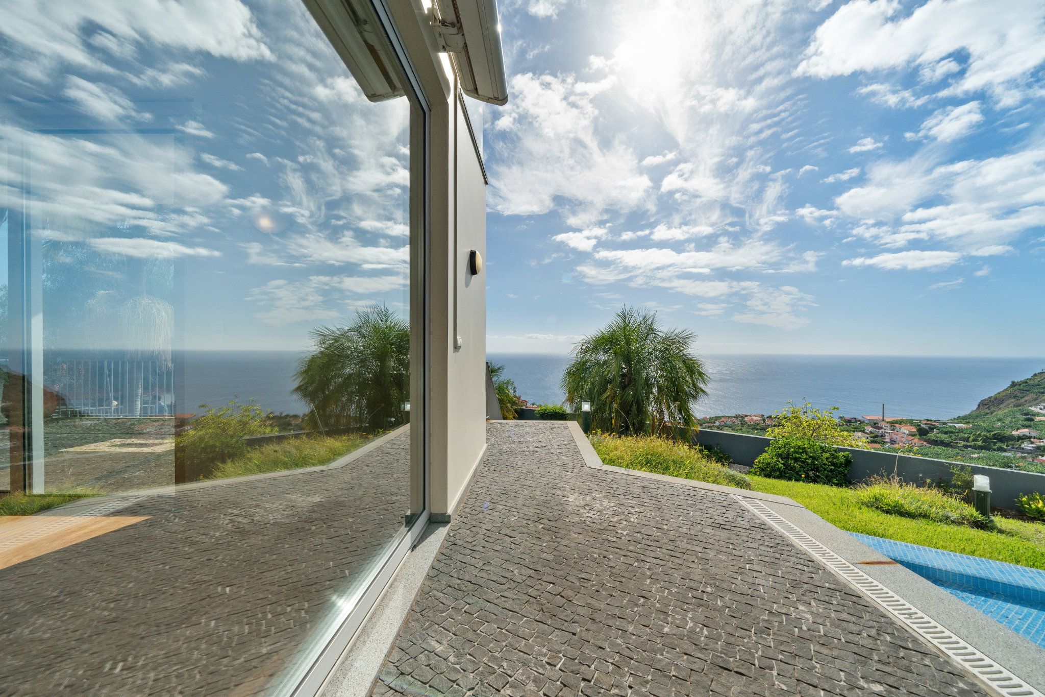 M761 Pool and Terrace