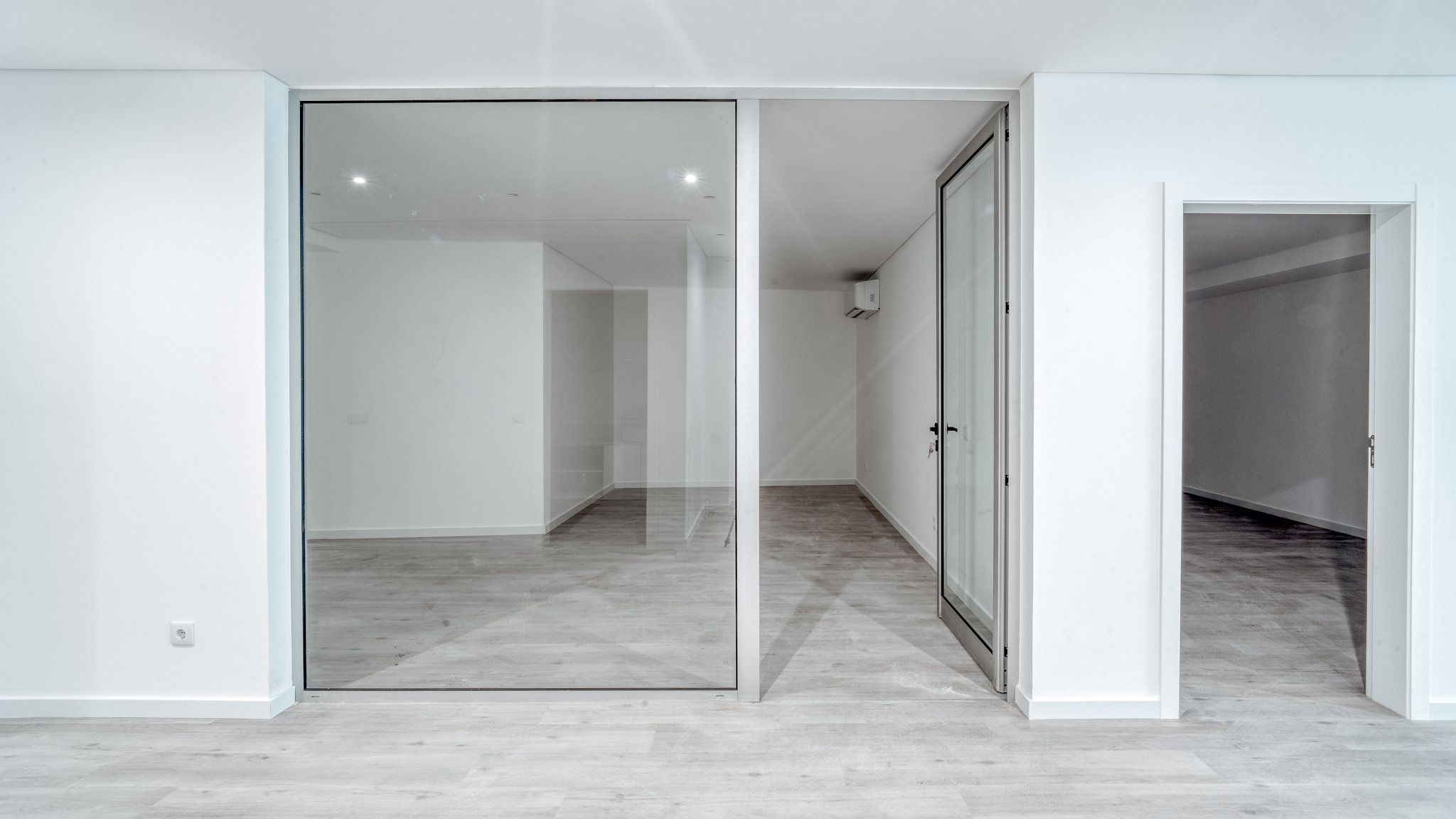 M588 View from the terrace