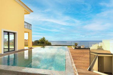 M557 House with pool