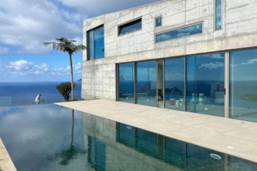 M702 Villa with Pool