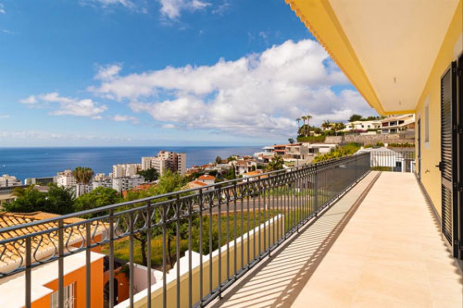 M557 View from the balcony