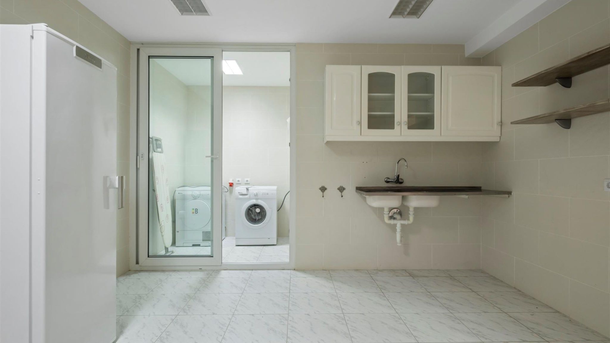 M657 Housekeeping room