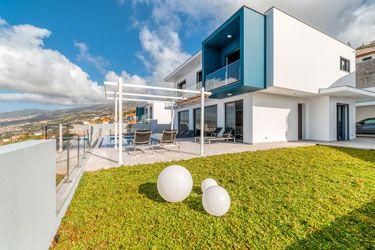 M543 House with garden